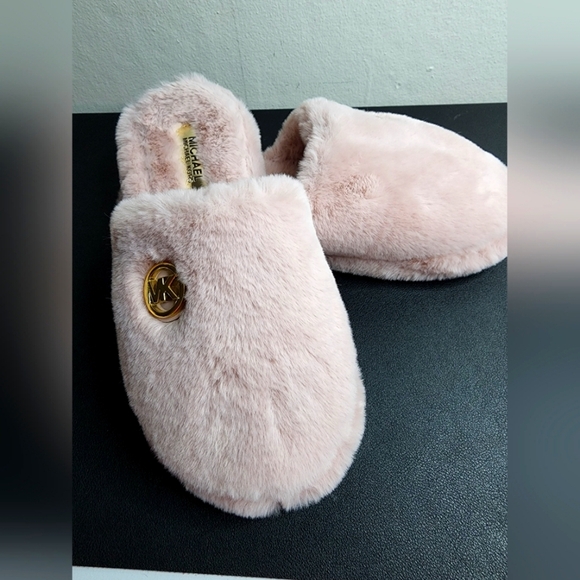 Michael Kors Women's Pink Fuzzy Slippers - Picture 1 of 5
